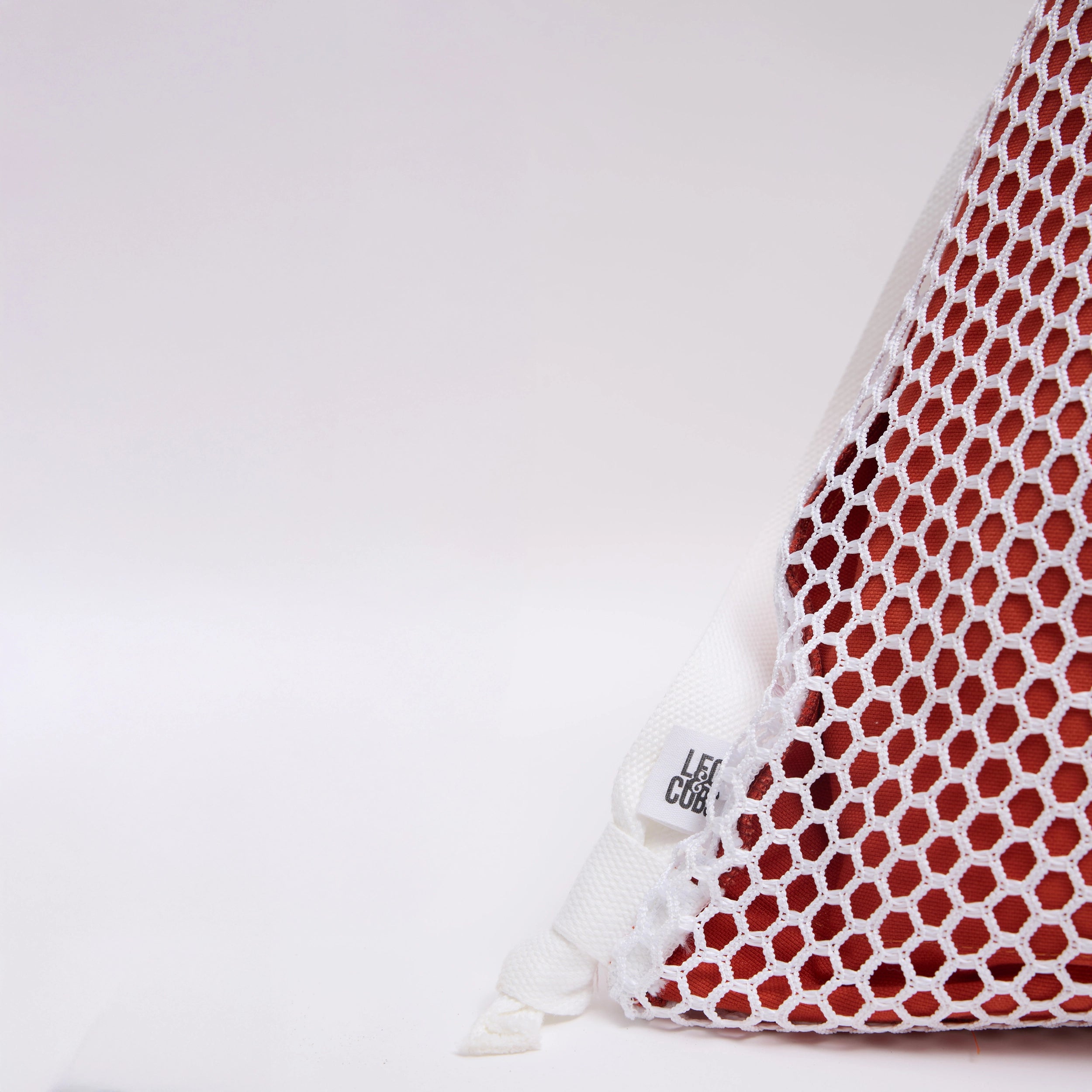 VÉRA Terracotta Mesh bag