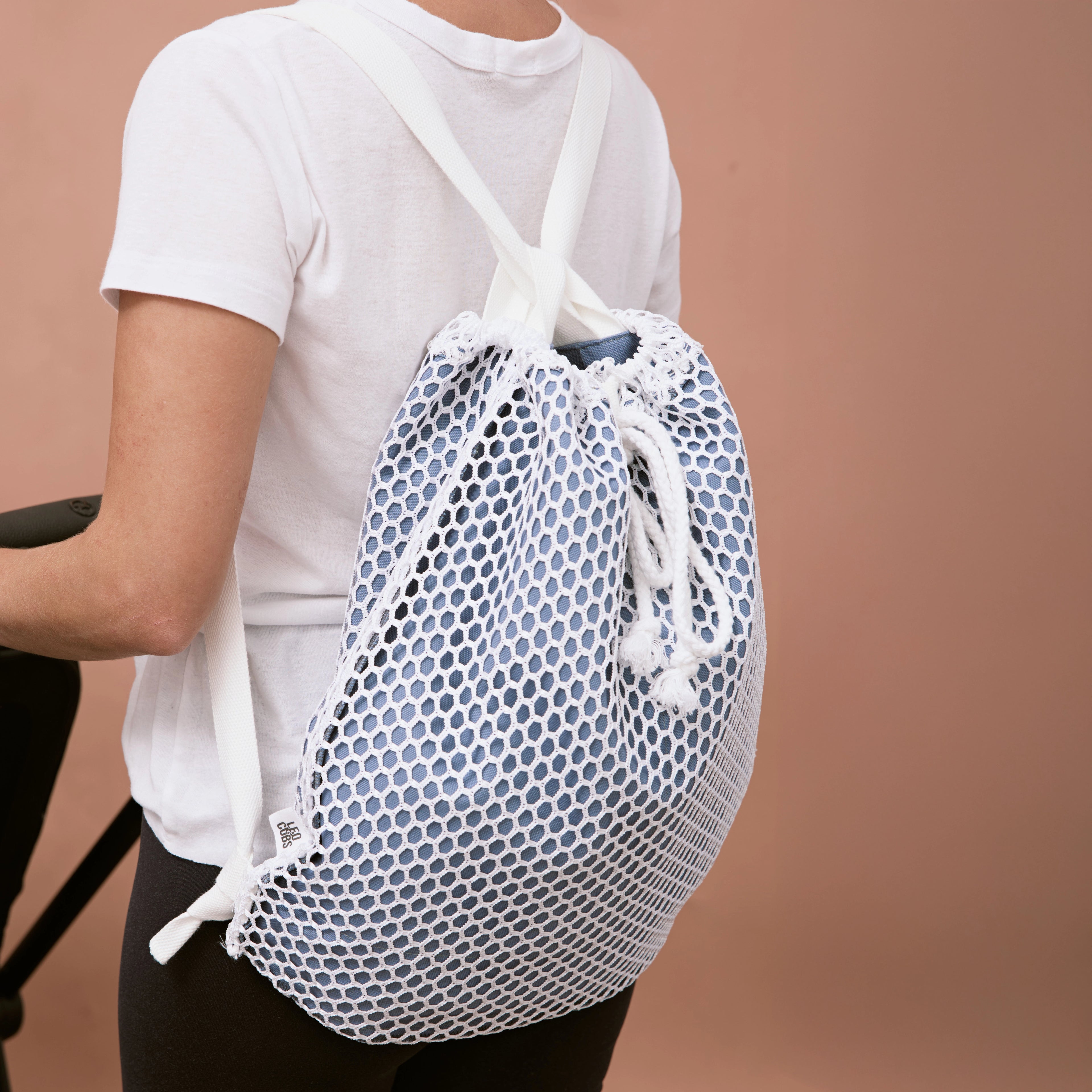 VÉRA Ocean Blue Mesh bag