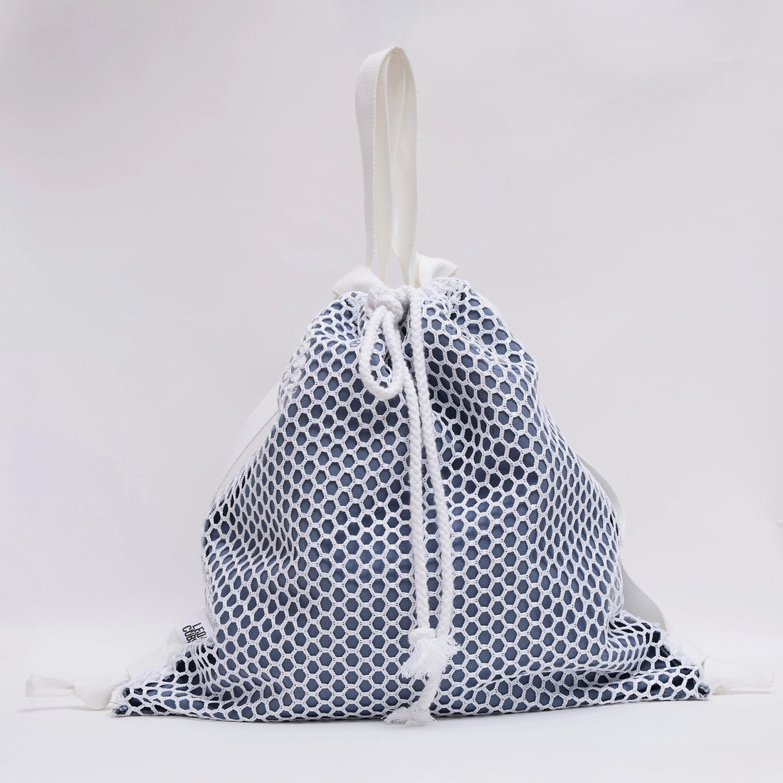 VÉRA Ocean Blue Mesh bag